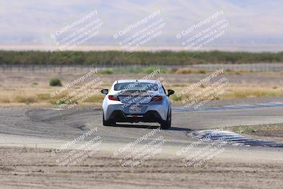 media/Oct-04-2025-OnGrid (Sat) [[44bd565ffa]]/Green Group/Grapevine/